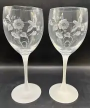 Avon Hummingbird Crystal Wine Glass Frosted Stem 7.5" Set of 2 NIB