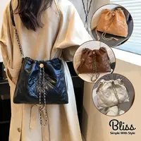 在飛比找momo購物網優惠-【Bliss BKK】時尚菱格紋束口鍊條水桶包 小香風 鍊條