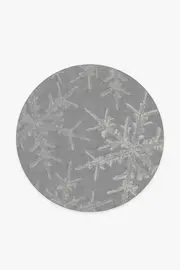 185' Round | Machine Washable Runner Rug | Kid & Pet Friendly | Indoor Rug | Snowflake Silver Flatwoven Rug | Ruggable