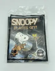 2019 McDonalds Peanuts Snoopy Blasts Off NASA Happy Meal Readers Book #3