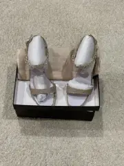 Badgley Mischka Kaelyn Pale Gold Crystal Strap Mid Wedge Heels Size 9.5 New