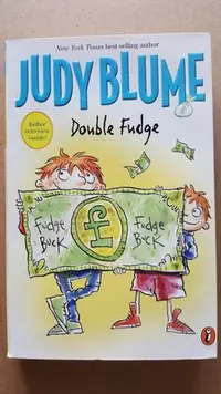 在飛比找Yahoo!奇摩拍賣優惠-Judy blume (double fudge)