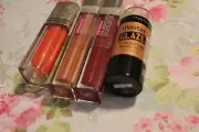 Lot of 4 Maybelline New York Bronzer Stick 230 Lip Gloss 120 & 50 Lipstick 015