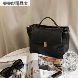 黑白兩色）韓劇女主的通勤包 時髦軟皮大容量壓紋托特包（斜背包 手提包 肩背包 公事包