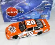 1:24 ACTION RCCA SELECT NET 1999 #20 HOME DEPOT TONY STEWART AUTOGRAPHED MIB