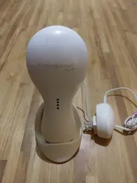 在飛比找旋轉拍賣優惠-Clarisonic Plus洗臉機