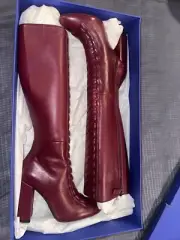 stuart weitzman Size 6 new Boots. Never Worn.