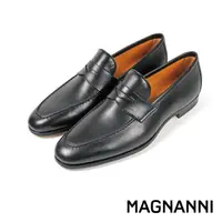 在飛比找momo購物網優惠-【MAGNANNI】經典素面橫飾樂福鞋 黑色(21482-B