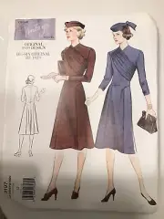 Vintage Vogue Original 1939 Design Pattern #2197 Dress Size 12 Uncut