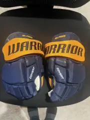 Warrior Covert Pro Stock/Return Hockey Gloves - Nashville Predators Cody Glass