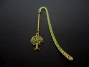 A GOLD COLOUR TREE OF LIFE CHARM BOOKMARK. NEW.