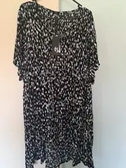 ♡♡♡TAKING SHAPE 18 CAIRO VISCOE TUNIC~NEW WITH TAGS♡♡♡