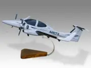 Diamond DA42 Twin Star Desk Wood Airplane New Model Small Scale 1/48