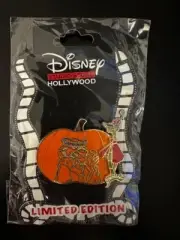 Disney Studio Store Hollywood DSSH Pumpkin Prince John Pin Robin Hood LE 400 Pin