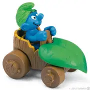 NEW SCHLEICH 40264 Super Smurfs SMURF IN CAR - RETIRED