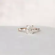 1.5Ct Radiant Cut Moissanite Unique Solitaire Engagement Ring925 Sterling Silver