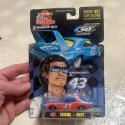 1999 Racing Champions 5 Decades of Petty Issue 1977
