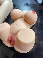9.9LB Sex Doll Male Sex Toys EAGOSOUL Adult Toys Big Boobs Soft Ass Sex Doll Realistic Textured Vagina Anal Tunnel Men Sex Toys Built in Skeleton (without the head)