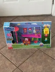 Peppa Pig Peppa’s Ultimate Play Center Playset