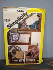 Simplicity 6146 Patchwork Pillows 15 inch Each Sewing Pattern