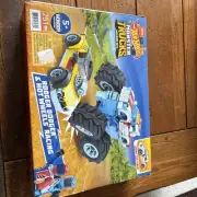 Mega Construx Hot Wheels Rodger Dodger & Hot Wheels Racing Building Set New