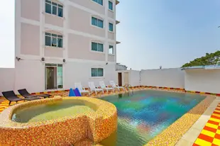 中天海灘的21臥室 - 1800平方公尺/21間專用衛浴Kingly Palms 25 BR Beach Resort w/ Rooftop Pool