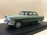 1/43 TRAX TRR48 Ford Zodiac Lowline - Green