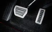 Range Rover OEM SVA L405 2013-22 4 Piece Black With Red Piping Carpet Mats New (for: Land Rover)