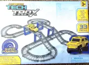 Anker Set Fast Gearz Tech Trax, Tracks and CAR - Car is-2" Long 33 Pieces - New