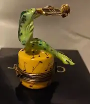 Limoges Trinket Box Frog Playing The Flute Trumpet Cardinet France Paint A Main