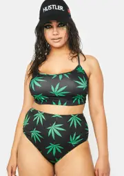 Plus Grazing In The Grass Shorts Set