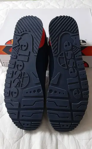 全新正品ELLESSE RUNNER MARINE 愛力艾思 男運動休閒鞋US10.5/EU44/UK9.5