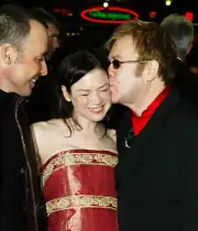 Renee Zellweger musician Elton John and his partner David Furnish- 2004 Photo 1