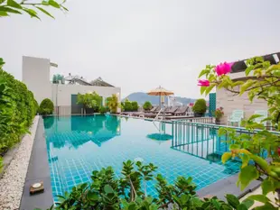 普吉島蔚藍邦格拉飯店Azure Bangla Phuket