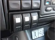 Land Rover Discovery 1/2 Dash Carling Switch Panel Auxillary 3 Switch Slots