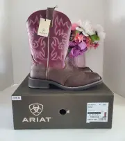 Ariat ~ Women's Delilah Western Boot - Broad Square Toe - 10031593 ~ Size 10 BM