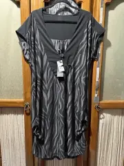 BNWT NEW TS Taking Shape Womens Size M 20 Tunic Tshirt Long Top Ladies Blouse