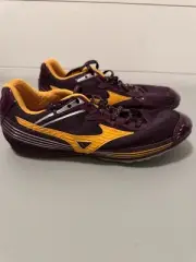 New Mizuno Woman’s 9.5 Metal Spike Track Shoes