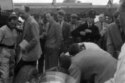 Stirling Moss and Raymond Mays chat 1951 Motor Racing Old Photo