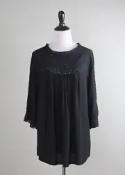 CHICO'S NWT $99 Embroidered Peasant Eyelet Top Size 0 US Small / 4 / 6