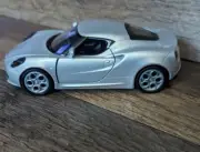 NEW WELLY ALFA ROMEO 4C SILVER DIECAST 1/34 CAR TOY 43676 PULL BACK AND GO