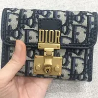 在飛比找Yahoo!奇摩拍賣優惠-二手正品 Dior addict christian老花三折