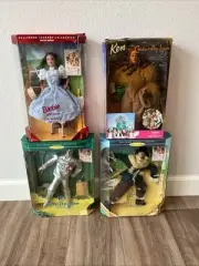 1990s Barbie and Ken the Wizard of Oz dolls Box Damage