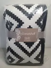 Peanut Shell Quilt - 37 In X 44 In