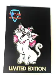 LE100 Disney Pin✿Aristocats Cat Marie Sing Diva Cutout Acme Hot Art ANTIQUE GOLD