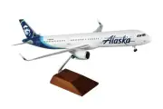 Skymarks SKR8420 Alaska Airlines A321neo N921VA Desk Top Model 1/100 AV Airplane