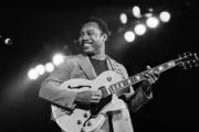 Us guitarist singer songwriter George Benson performs on July 23 1- Old Photo