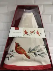 Hallmark Cardinal Couple Tree Skirt 48” Diameter
