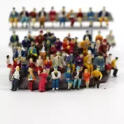 50PC Miniatures Figure HO/OO 1:87 Scale Colorful Sitting Garden Sand Table Model