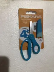 Fiskars 5 Inch Kids Scissors Ages 4+ Blunt Tip, Safety Edge Blades